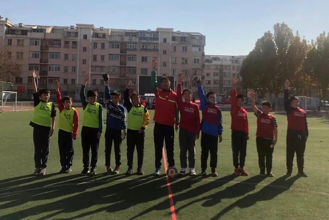 回龙观第二小学足球比赛,回龙观足球超级联赛2021