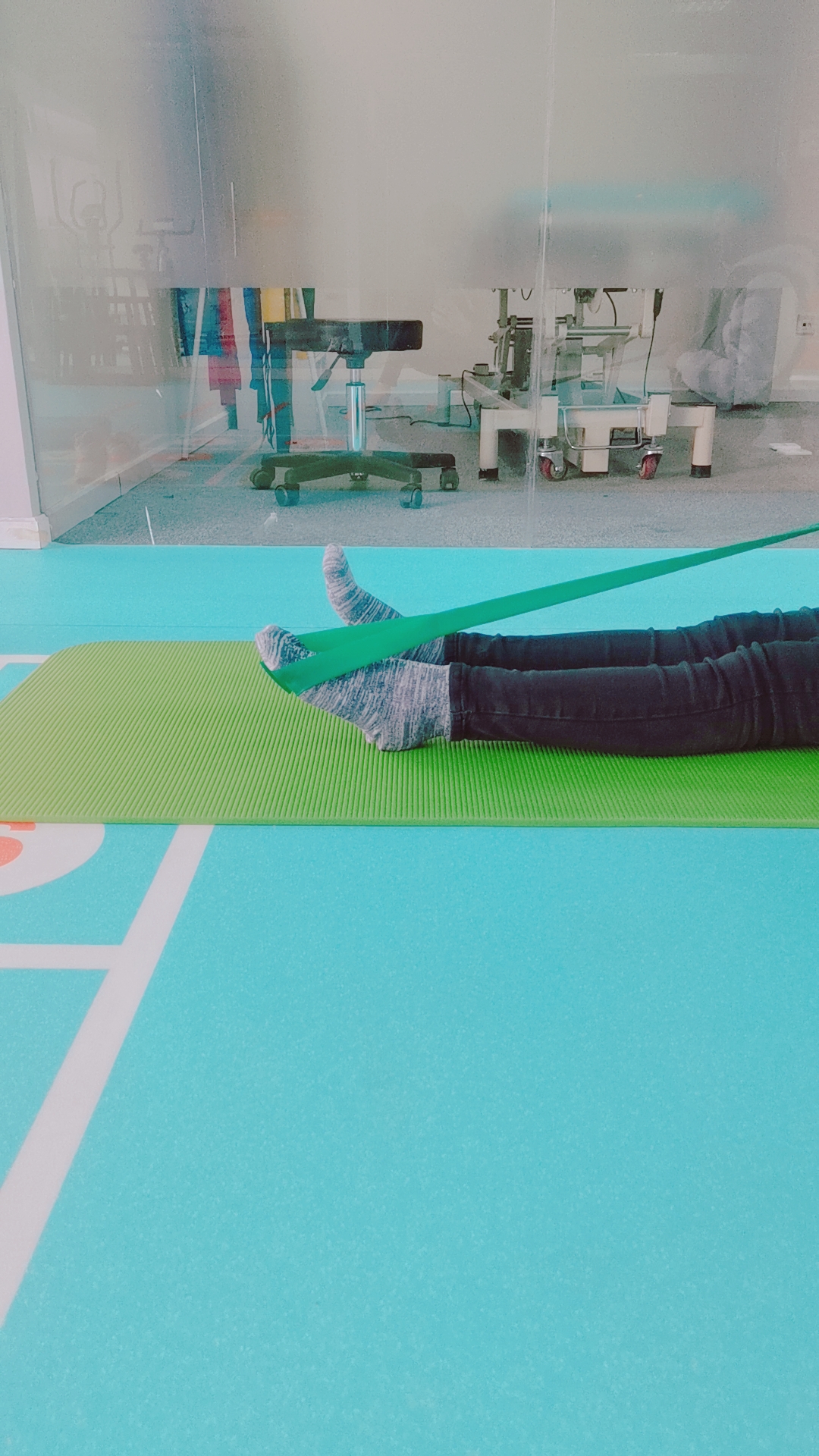 踝关节扭伤陈年旧伤如何康复,踝关节扭伤后下楼梯怎么康复