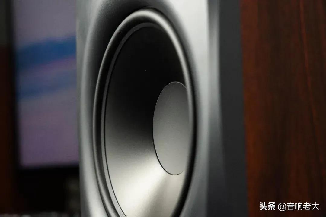 惠威音响D1500参数,惠威d300和惠威d1500怎么选