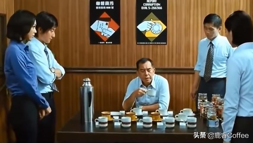 看懂香港冒险时代的电影，廉记咖啡在哪买？