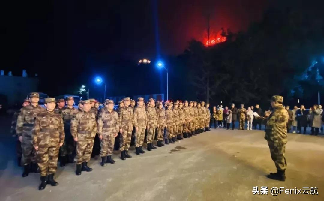 致敬最可爱的人:除夕夜,伊尔76满载解放军驰援武汉