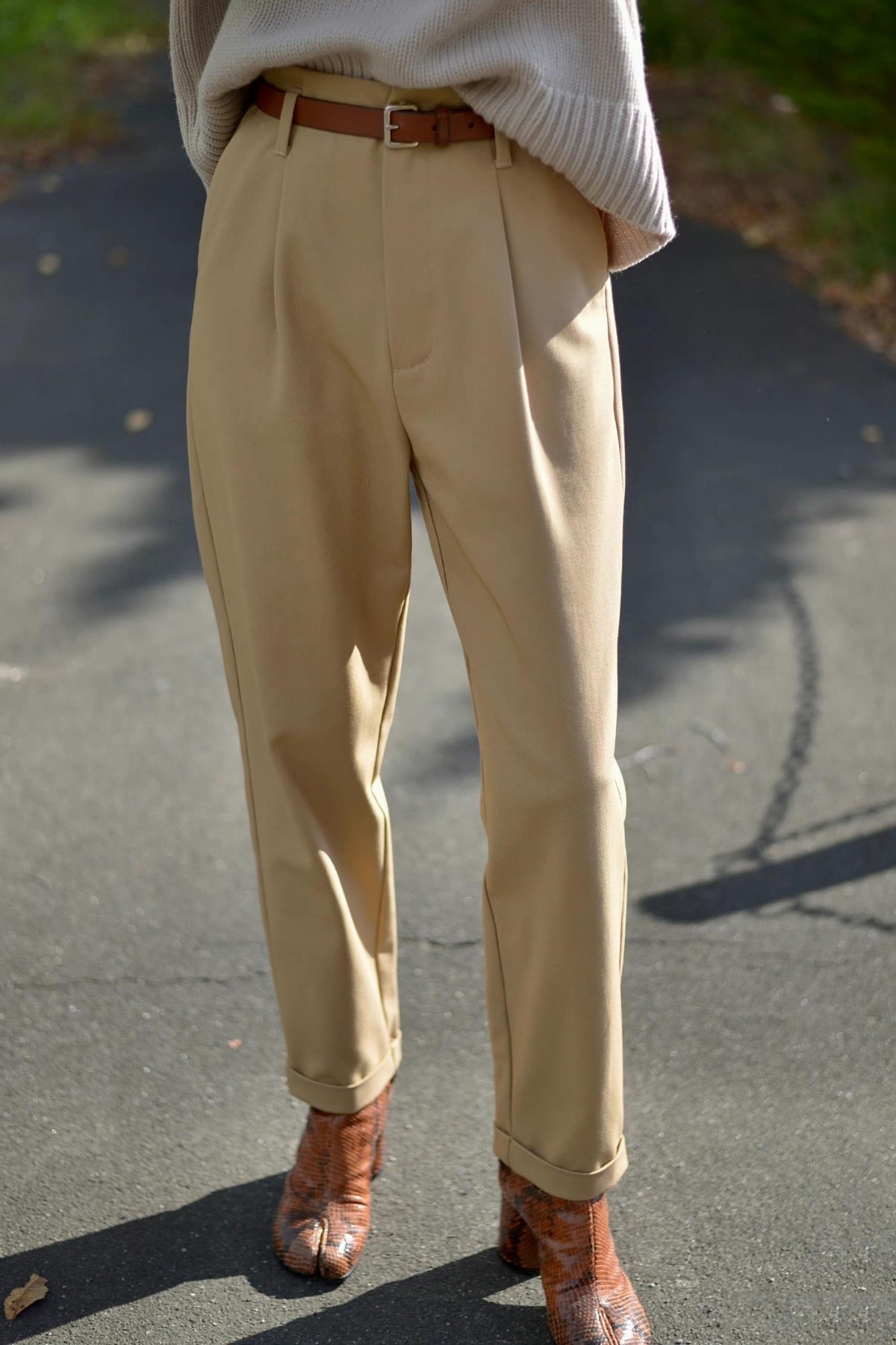 偏瘦的女人适合穿什么裤,胖女人春天穿什么样的裤显瘦