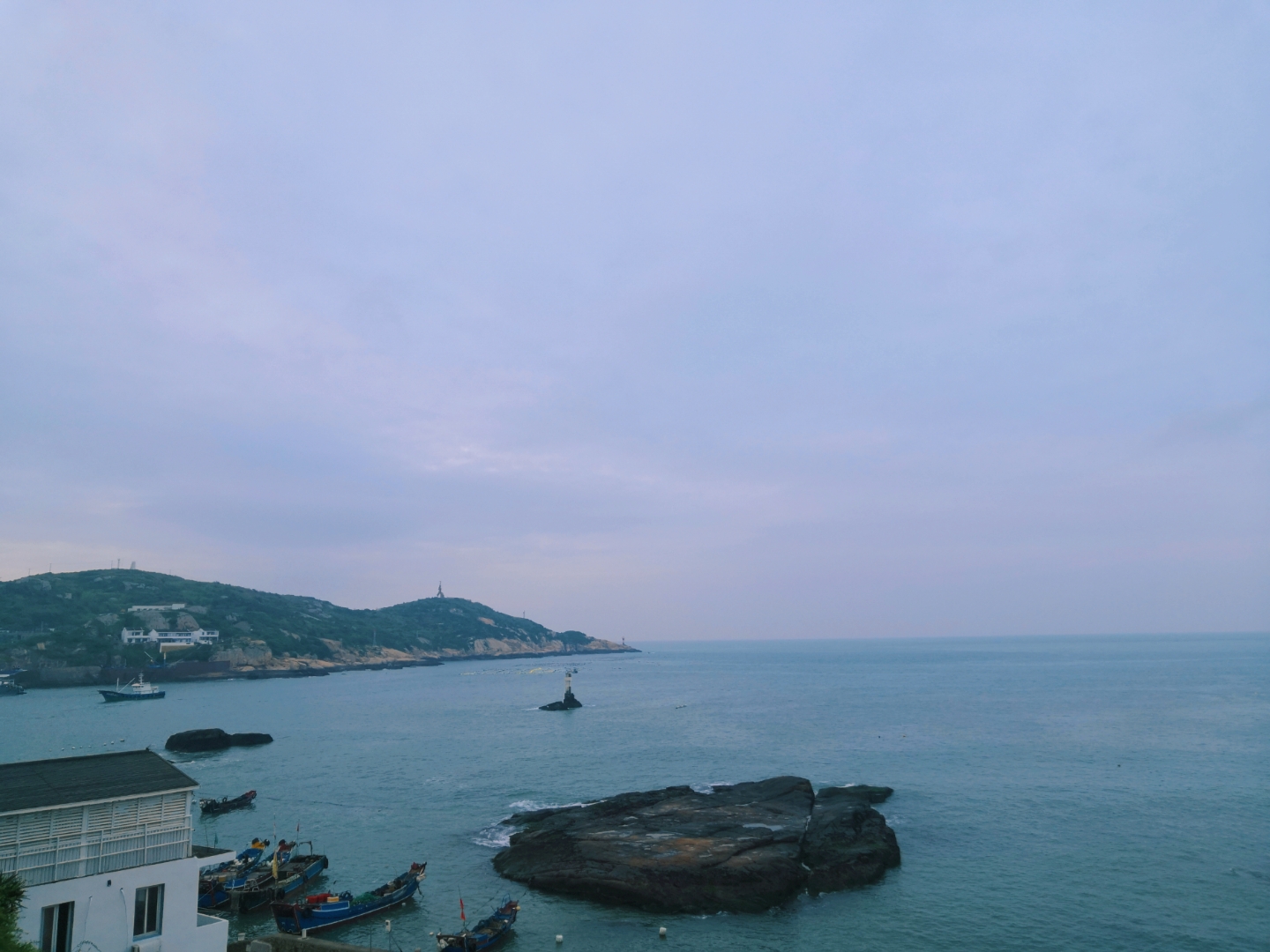 夕阳下美丽的东极岛,东极岛岛屿