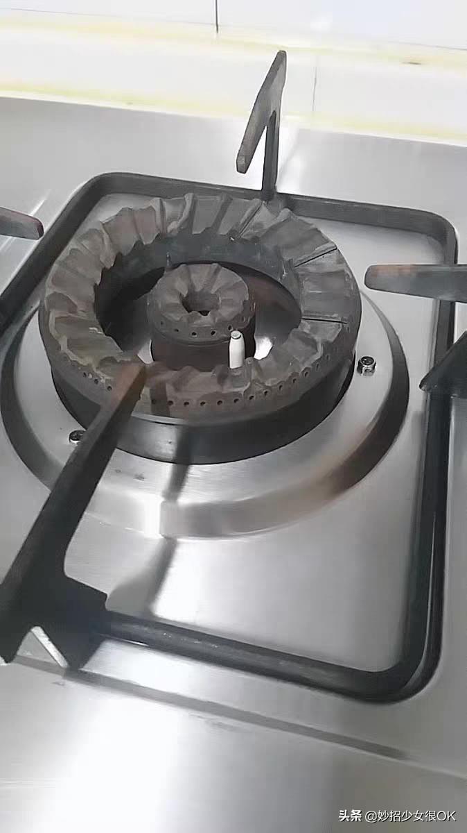 煤气灶打不着火怎么办教你三招,煤气灶打不着火怎么办换了电池