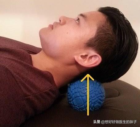 颈椎病和肥胖有关系么,脖子后面有堆肉是颈椎出问题了吗