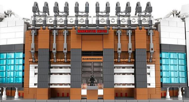 曼联担心弗爵在家无聊送特别礼物!梦剧场积木,3898块爵爷慢慢砌