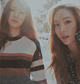 好看的人跟好看的人一起玩,为什么好看的女生都跟丑的在一起