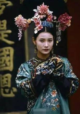 尊龙陈冲1988年奥斯卡颁奖典礼,第60届奥斯卡颁奖典礼尊龙和陈冲