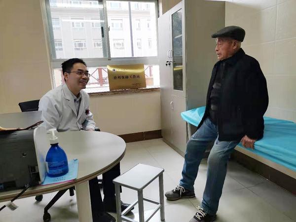 70岁老人o型腿能矫正吗,老年人o型腿最快变直的方法