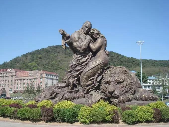 大连漂亮的雕塑,大连海滨雕塑图片大全