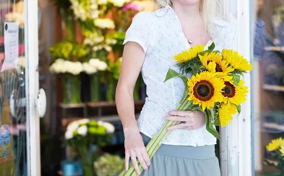 花语大全：各种鲜花的花语，不同颜色寓意也不一样啊