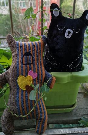 青草香,浆果甜,两只小熊来报到!布艺小熊的教程,收喽