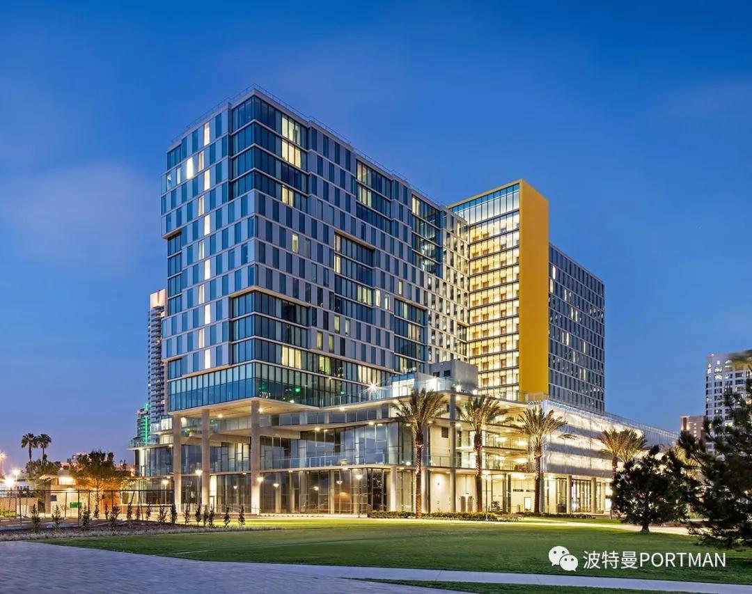 连接城市与滨水区的多品牌酒店圣地亚哥BRIC项目/波特曼