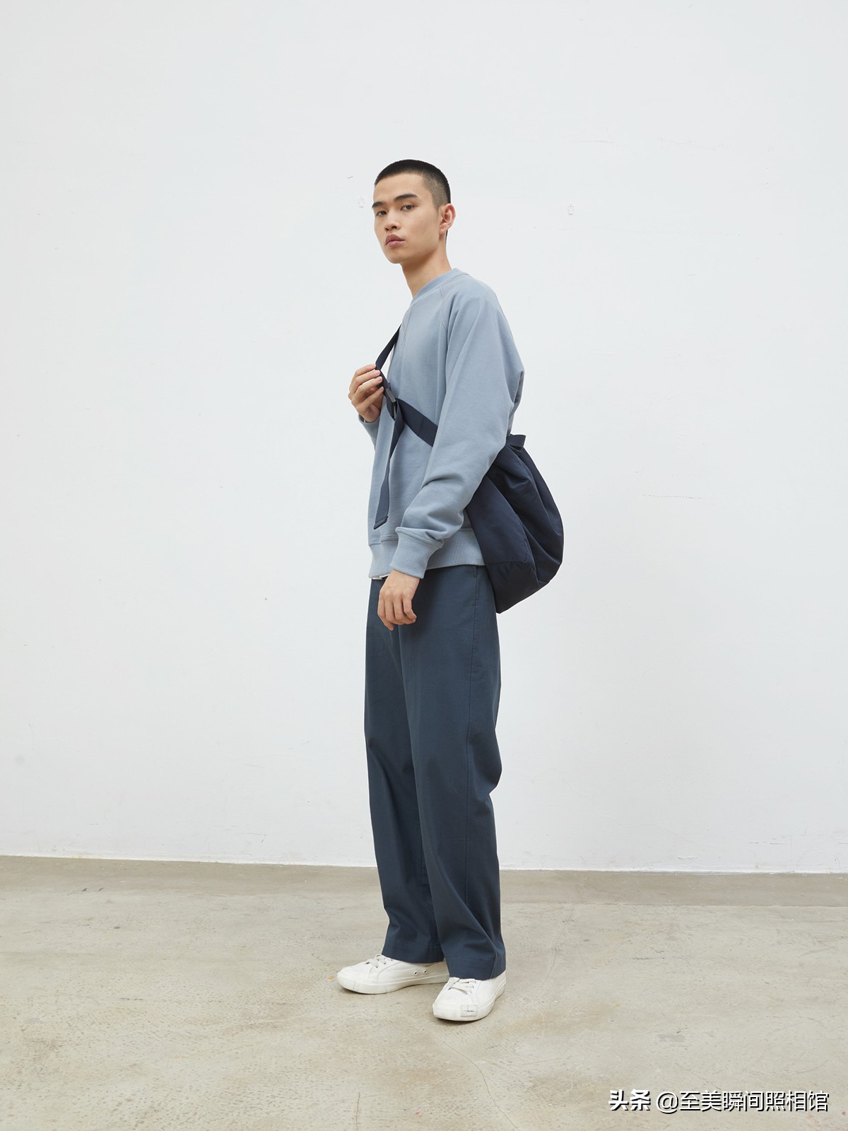 男朋友太瘦怎么穿,男朋友很瘦怎么挑衣服