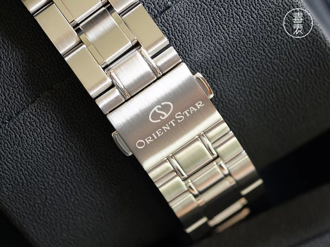 双狮表好还是西铁城的好,双狮东方星什么档次