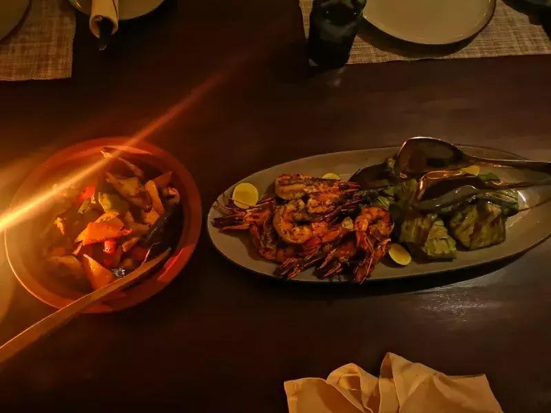 一生必去一次的神奇国度，榴莲白菜价，还有千与千寻里的海上火车