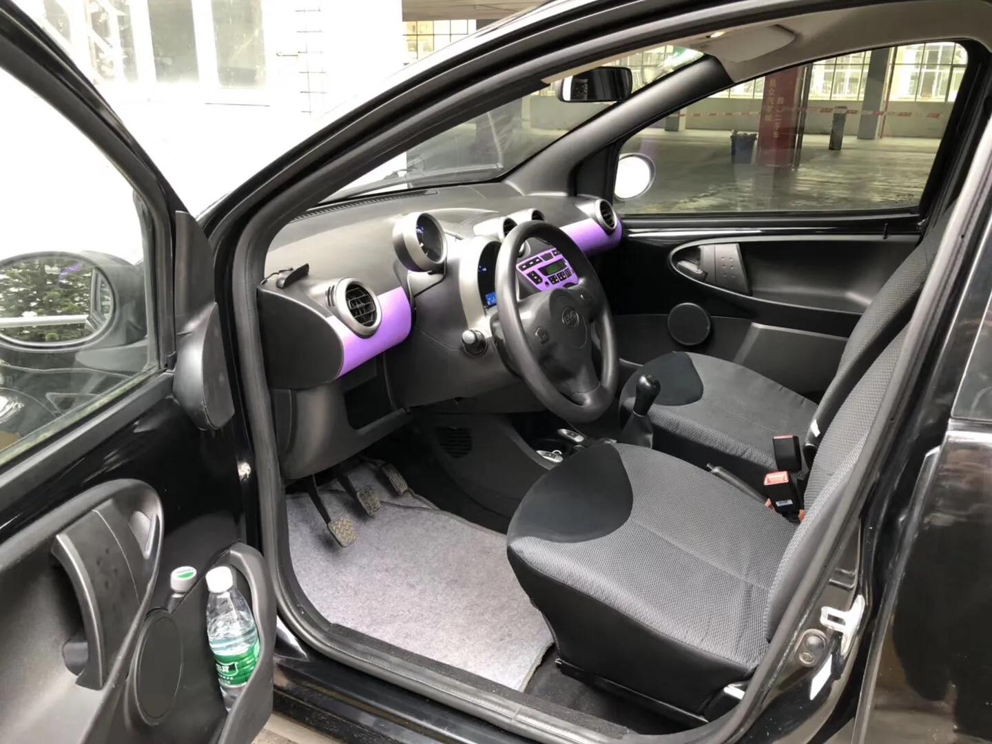 15年3月比亚迪F0手动1.0无钥匙进入一键启动代步神车