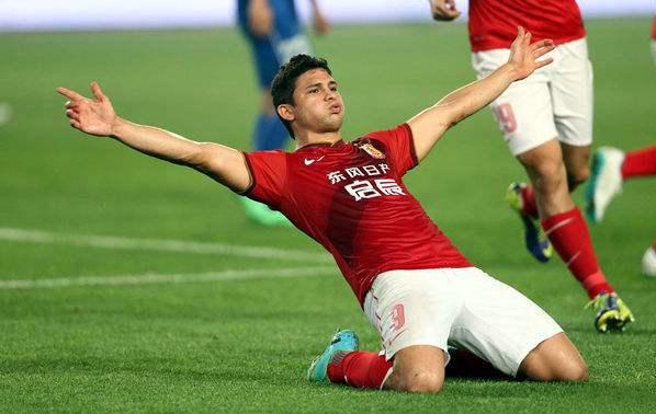 中国足球进步要靠贝尔等球星？新华社和央视告诉我们答案：靠自己