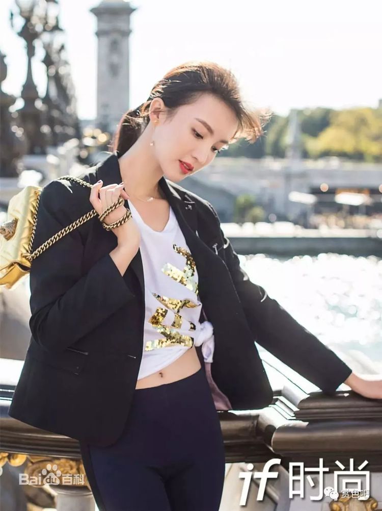 金晨的唯美甜美的写真,眼睛深邃的女星金晨