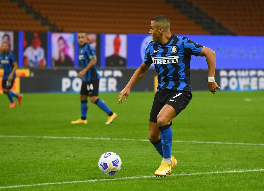 国米惊魂战引爆四喜讯：用尤文方式赢球433现身什克非卖品