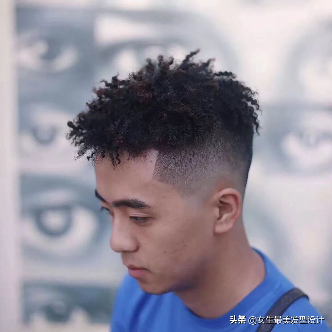 黑皮肤适合的发色卷发,黑皮肤适合烫什么发型好