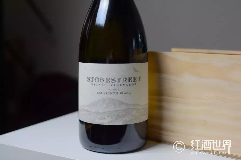 喝葡萄酒之前如何醒酒,红酒喝之前要醒酒是什么意思