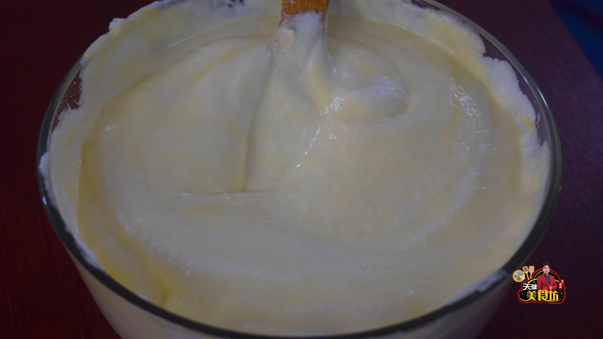 蛋糕最近火了，教你在家做蒸蛋糕，蓬松暄软不塌陷不开裂，零失败