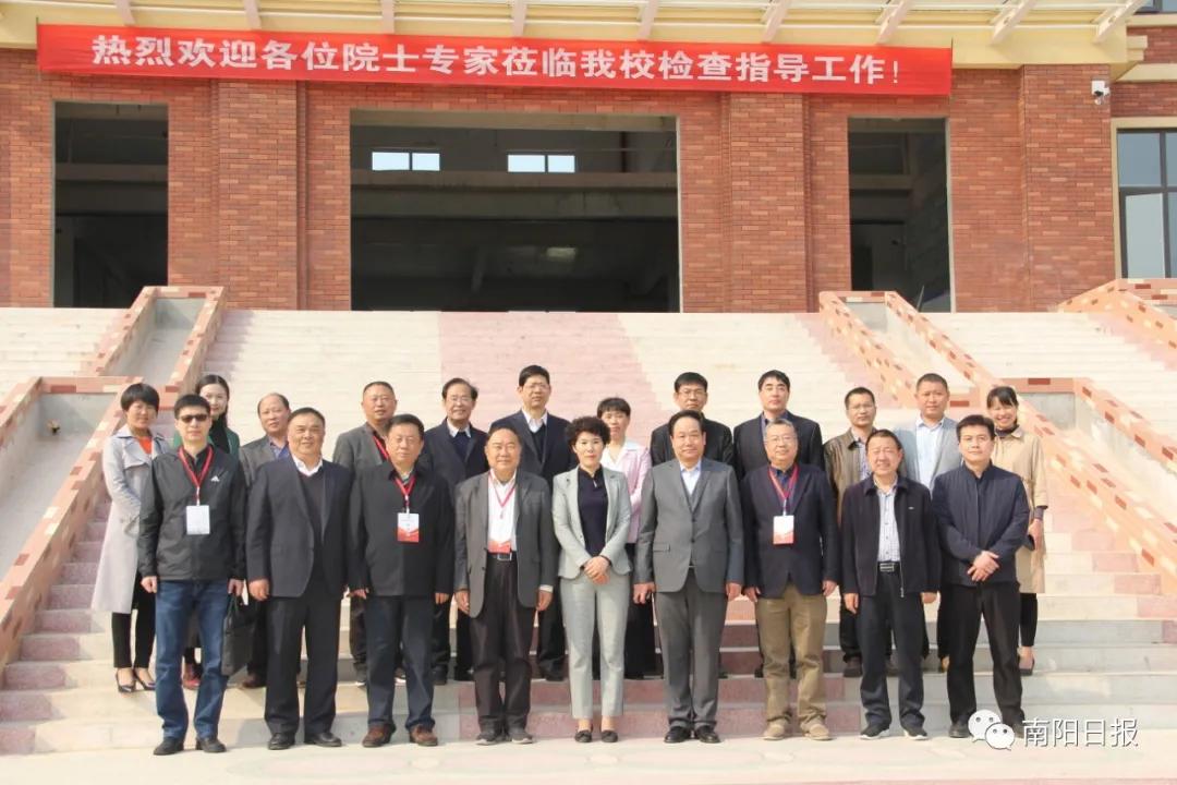 陪伴引领共同成长,南阳市第一完全学校全景校园