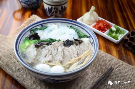 我这里有两个饼，太硬太干，能否给我一碗羊羹