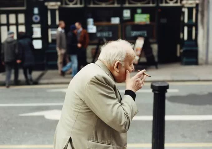 窦靖童自拍中被众人“求链接”的健身衣，到底是什么牌子的？