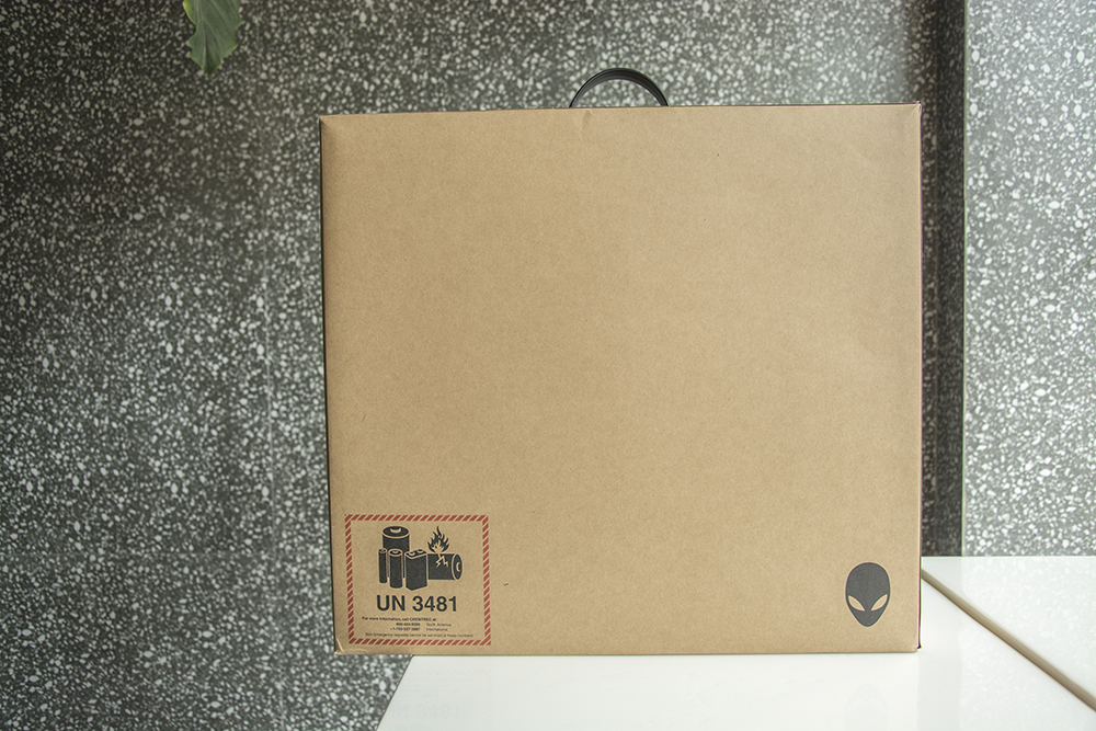 外星人alienware15r4,外星人15r4是哪一年上市的