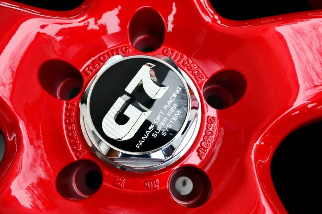 名鞋恒久远经典,经典永流传美丽恒久远