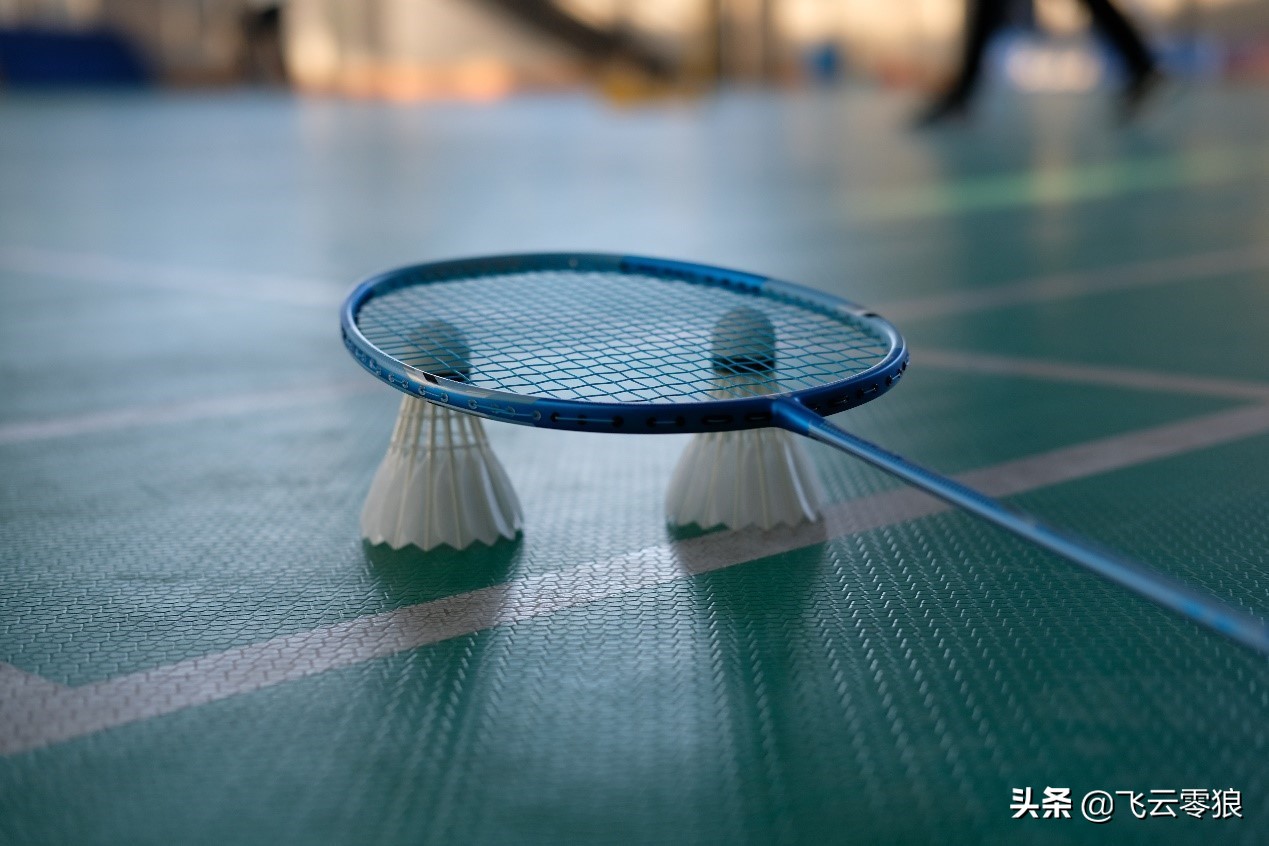 中羽在线评测羽毛球拍,中羽飞云零狼评测