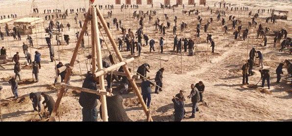 横跨57年,这2部电影3个山东男人,凭什么惹哭了3代中国人?