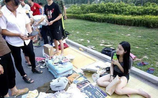 摆地摊合法吗你怎么看,摆地摊真的靠谱吗