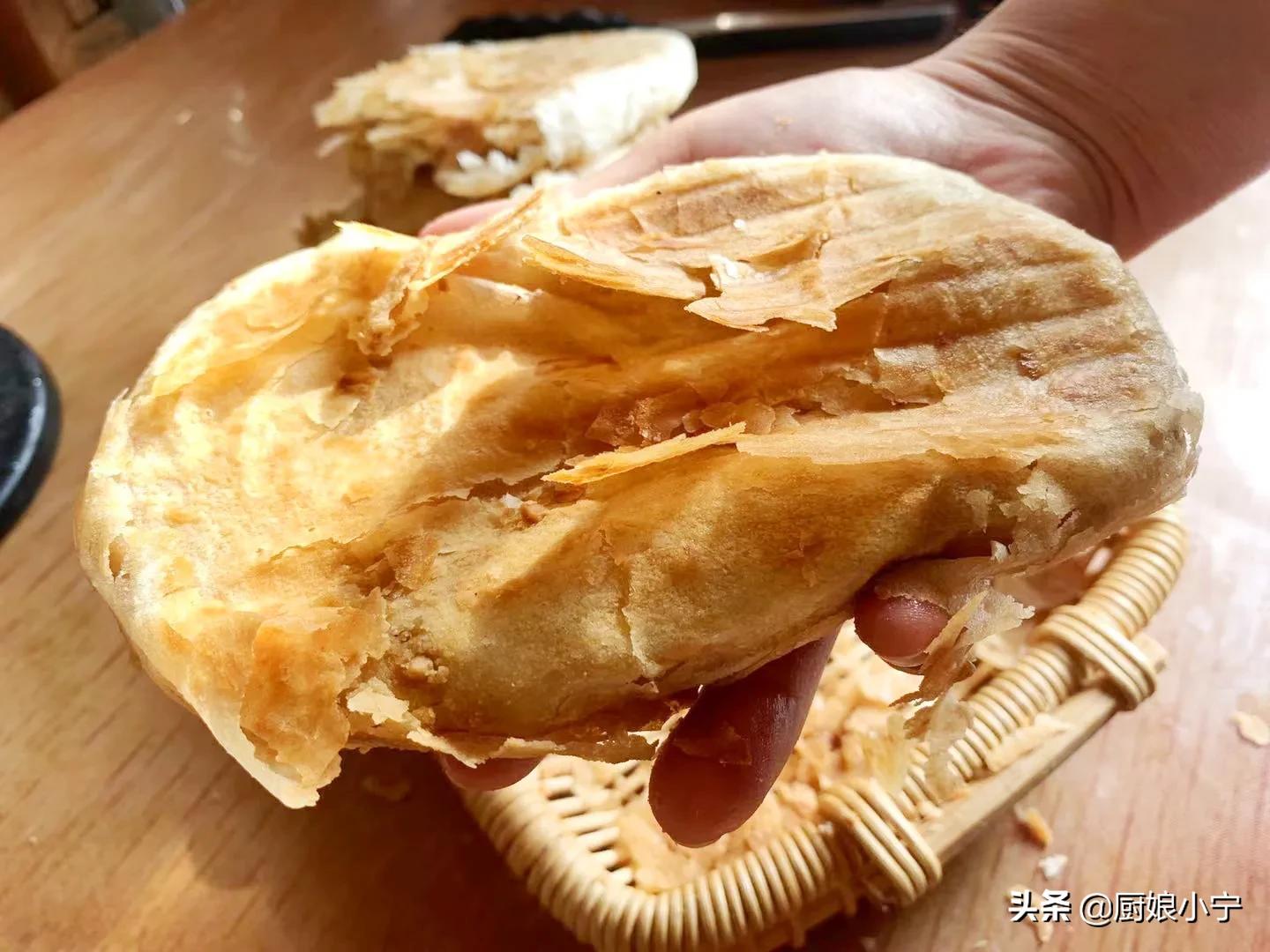 酥得掉渣的烧饼正确做法,酥得掉渣的烧饼做法