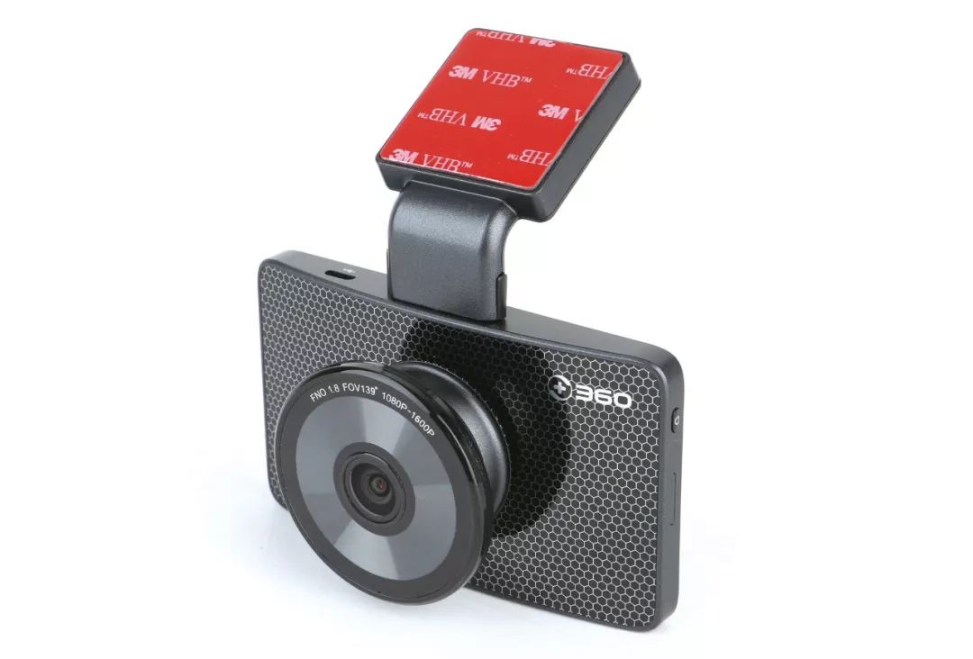 行车记录仪怎么识别红绿灯,红灯停绿灯行行车记录仪