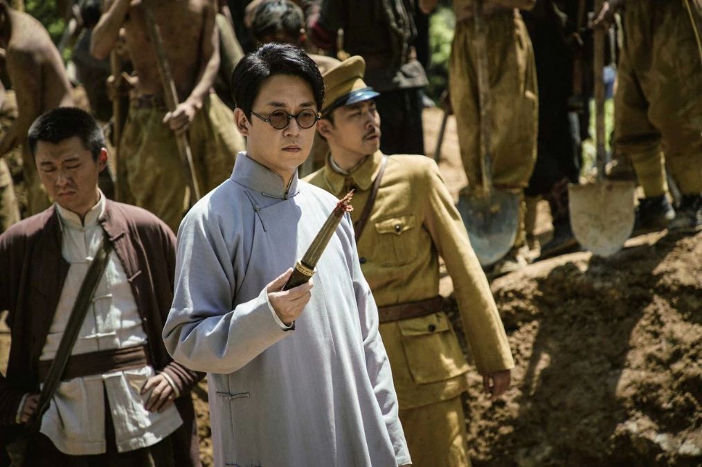 潘粤明再续经典新剧引发网友热议,沉寂多年潘粤明中年逆袭