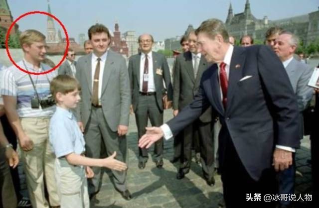 站起来的霍金图片,站起来的霍金