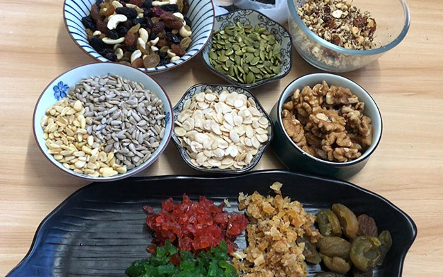 中秋节必备香酥可口五仁月饼,正宗中秋五仁月饼做法