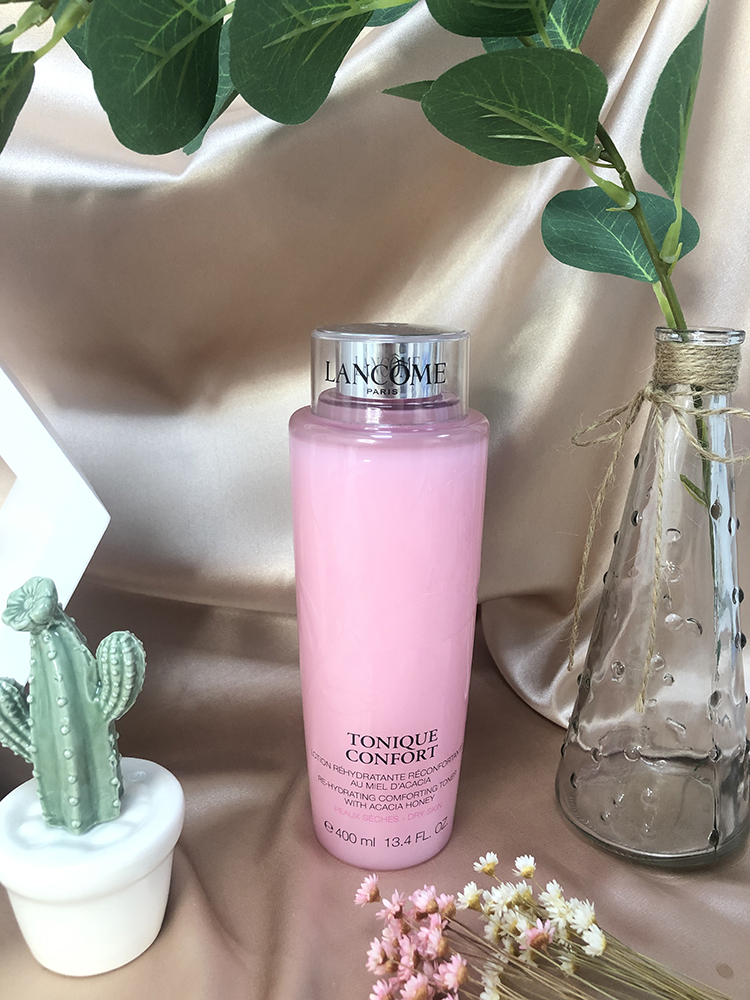 兰蔻粉水秋季护肤水哪个好用,一瓶兰蔻精华七百多