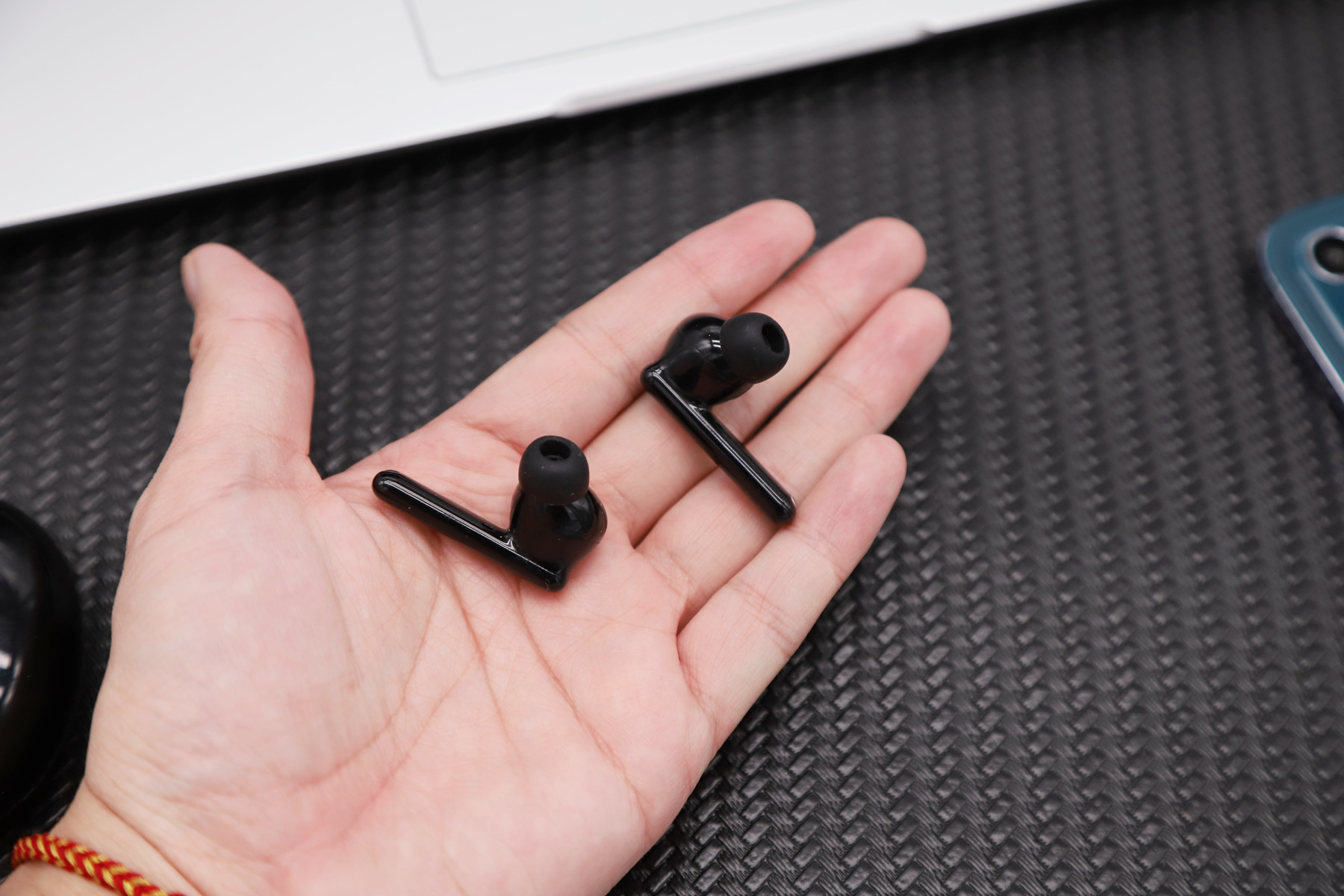 freebuds4i和freebudspro选哪个,freebudspro和freebuds4e哪个好