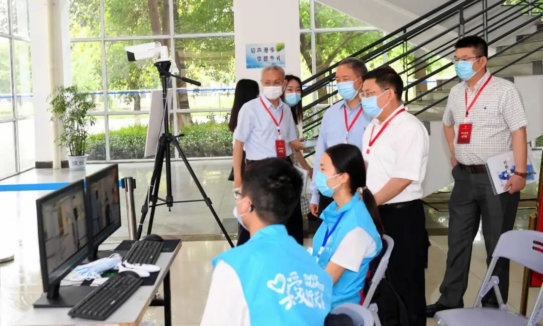 回顾：全面线下复课第一周，这依旧是你熟悉的西财课堂！