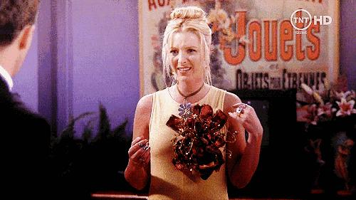 老友记专栏:PheobeBuffay世界以痛吻她,她却报之以歌