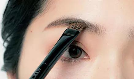 怎么把天生浓眉变淡眉,天生浓眉代表什么