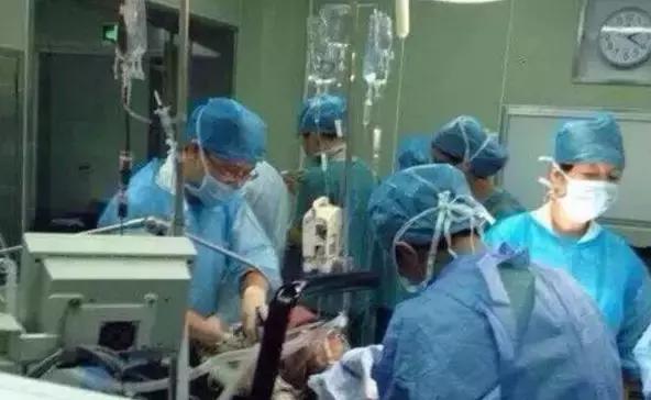 为了减肥，高三女生3个月只吃黄瓜！妈妈哭死：怎么劝都不听