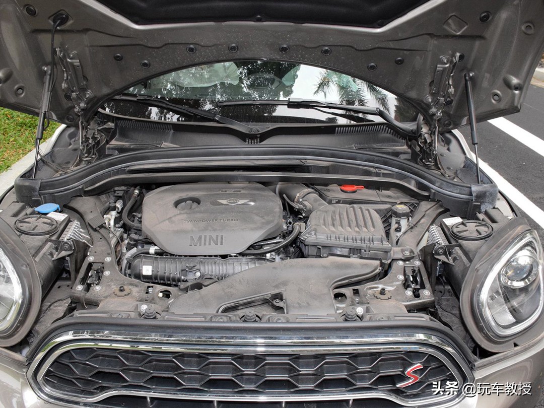 15万合资suv首选想要高颜值就选它,30万买中型suv选这三款不会错