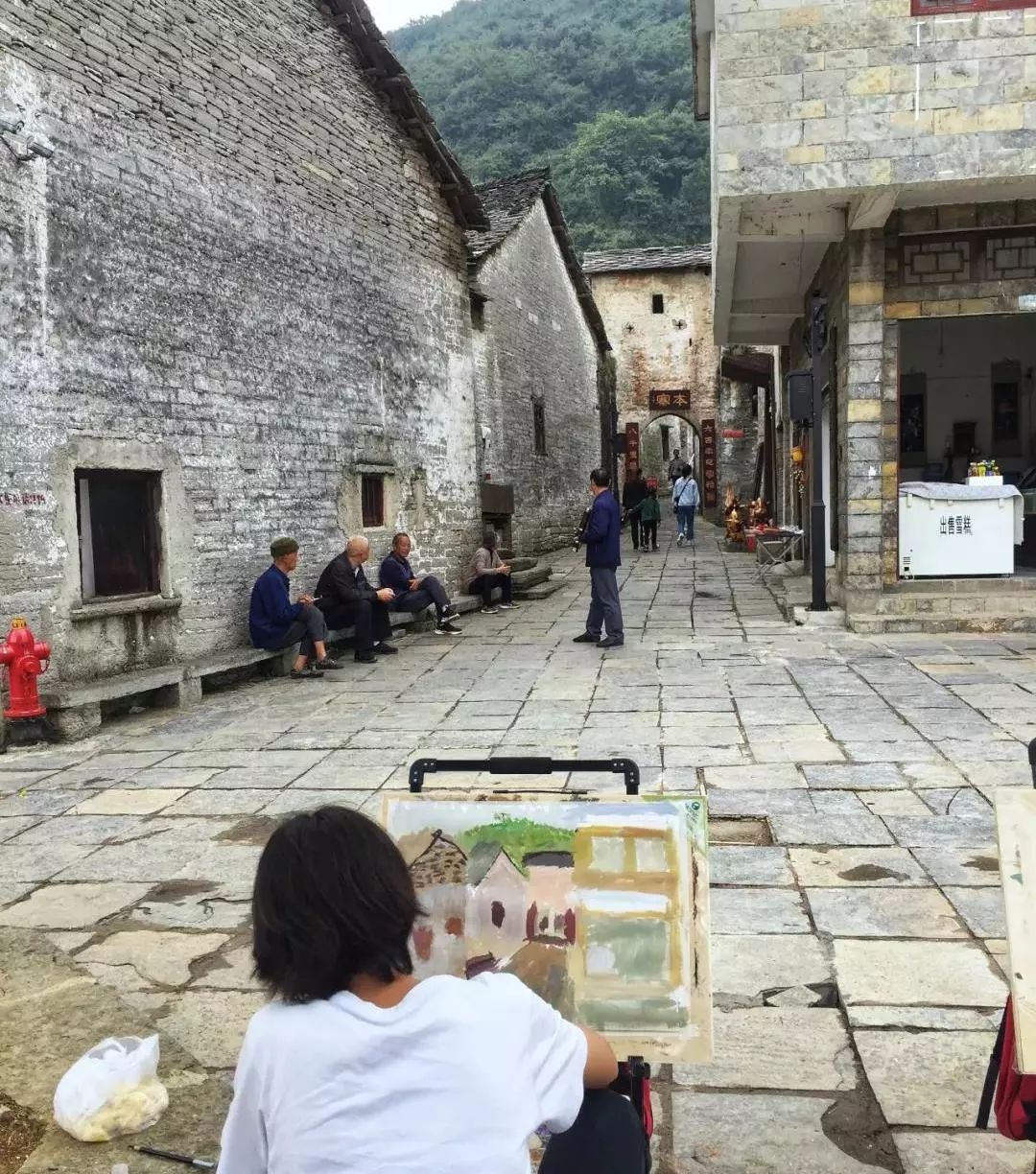 安顺这两天适合去哪里旅游,安顺假期旅游推荐