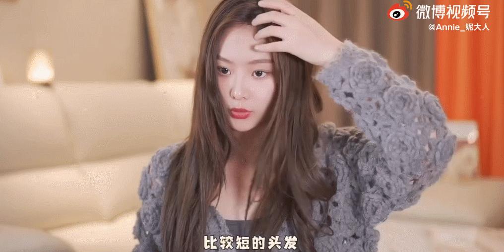 扁塌稀疏头发怎么变蓬松,头发贴头顶塌怎么扎