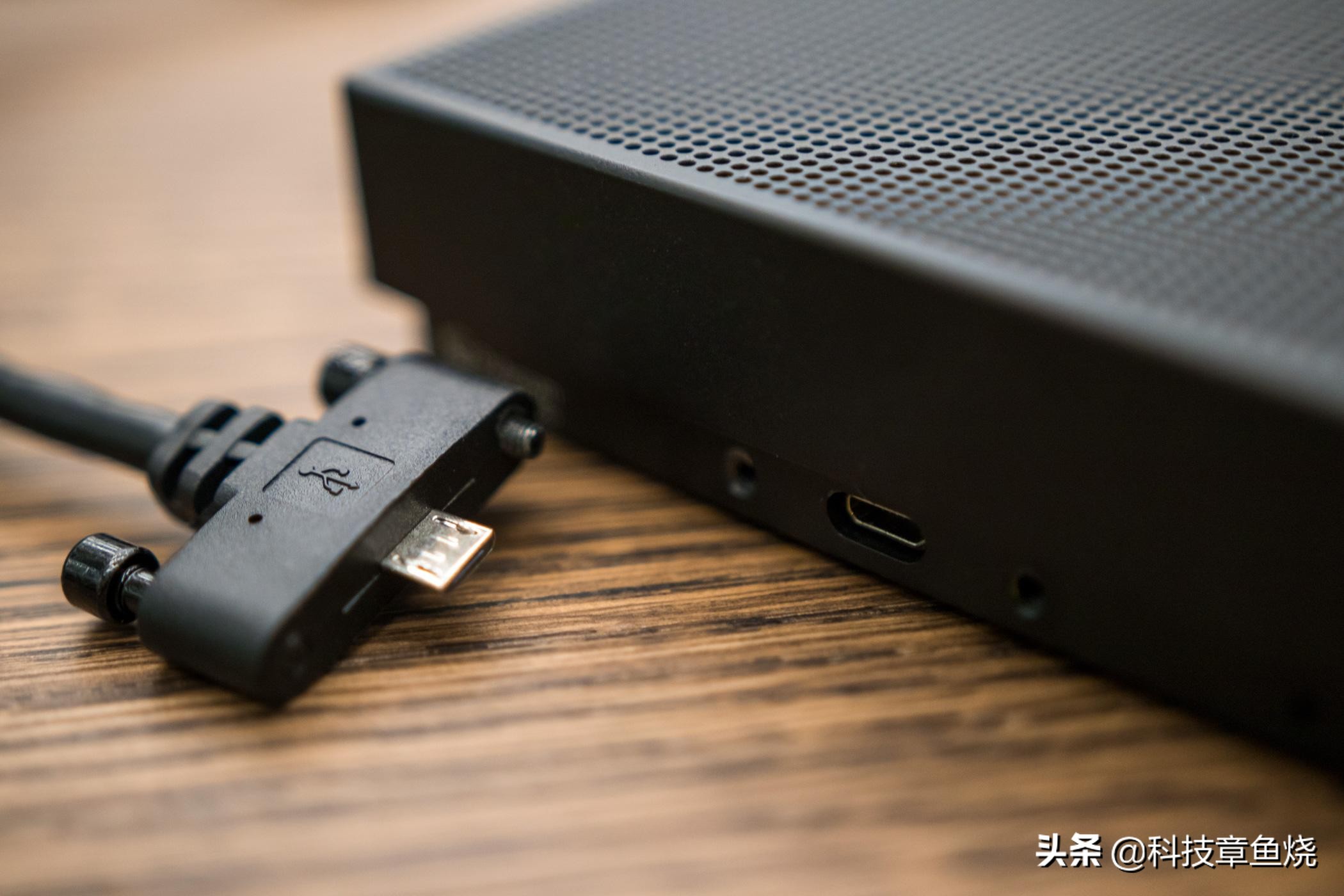 小巧精致的缤特力Calisto7200，是实现理想电话会议的必备神器